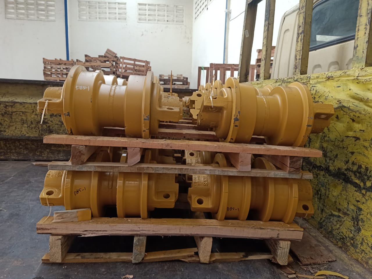 Track Roller Bulldozer Komatsu D85 Series